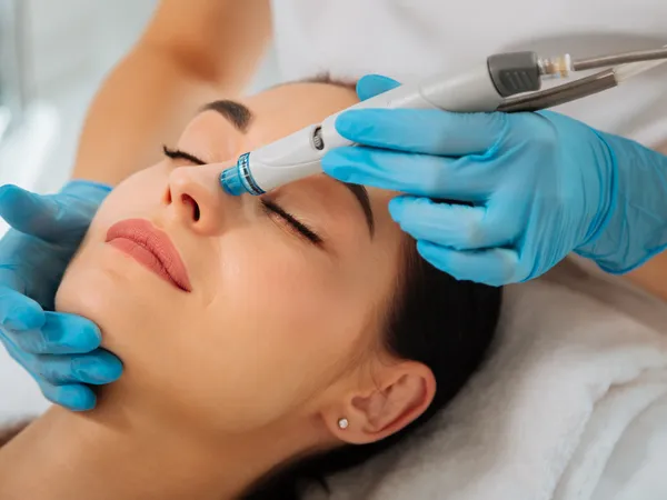 HydraFacial Treatment Session